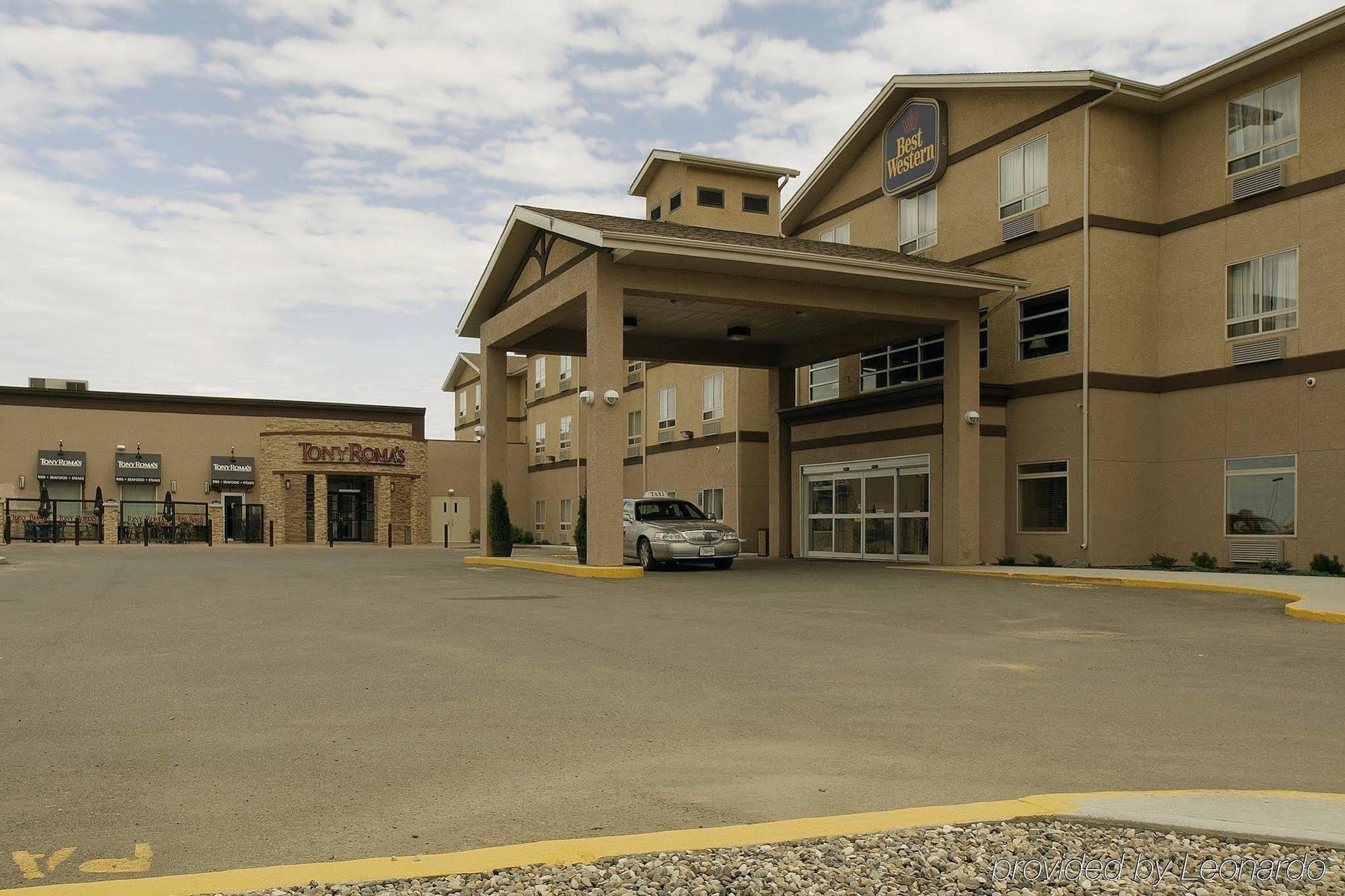 Stonebridge Hotel Dawson Creek Exterior foto